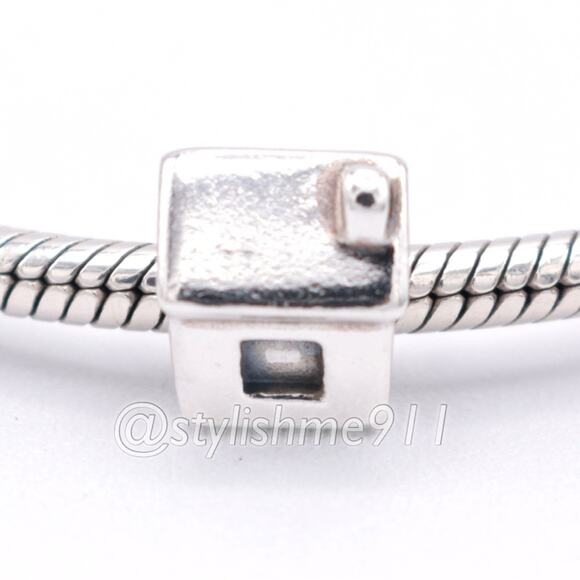 Authentic PANDORA Retired Sterling Silver House Charm - Picture 3 of 8